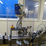 Plne automatický zatvárač uzáverov / skrutkovač uzáverov VM-40